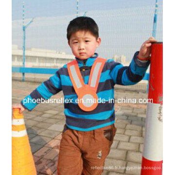 V réfléchissant enfant en forme de gilet